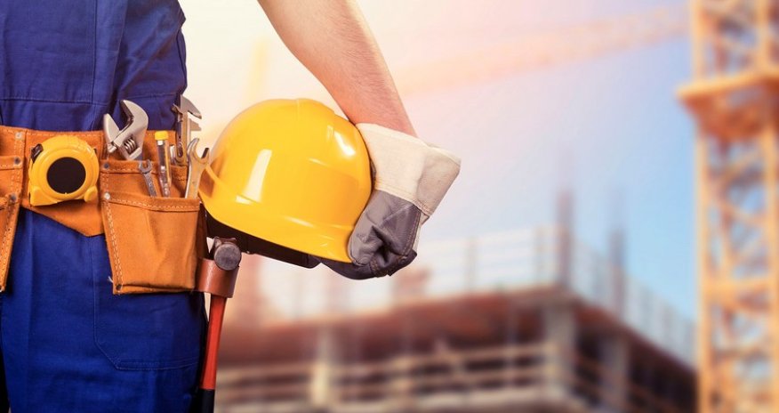 Yasamalda yaşayış binasının damında qanunsuz aparılan işlər dayandırılıb