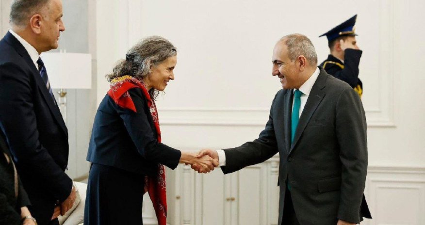 Paşinyan və Qrono Bakı ilə İrəvan arasında sülh prosesini müzakirə ediblər