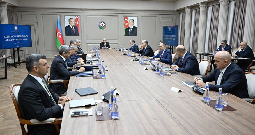 Baş nazir növbəti dəfə nazirləri toplayıb tapşırıqlar verib