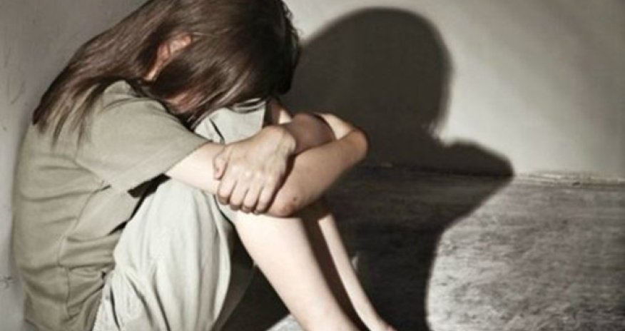 14 yaşlı yeniyetmə anası tərəfindən fahişəliyə cəlb edilib