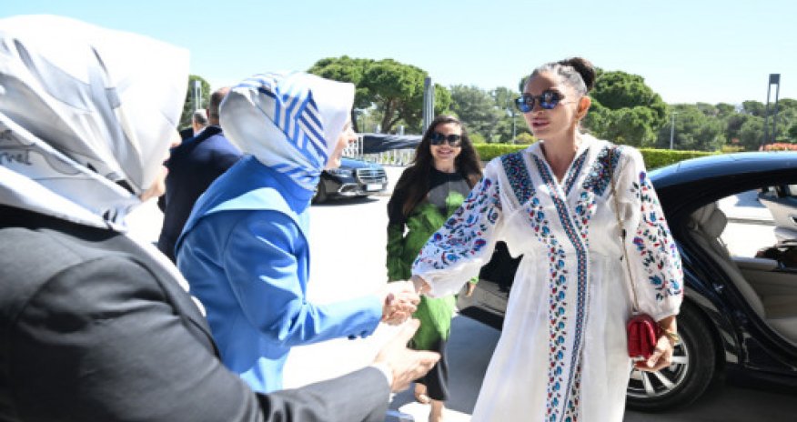 Mehriban Əliyeva Antalya Diplomatiya Forumunun panel iclasında iştirak edib