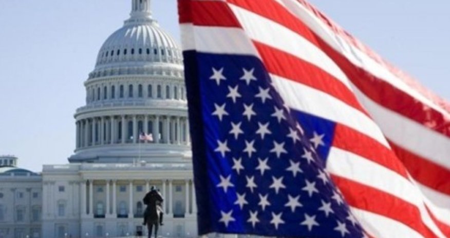 Ağ ev: ABŞ artıq 130 ölkə ilə gömrük rüsumları üzrə danışıqlar aparır