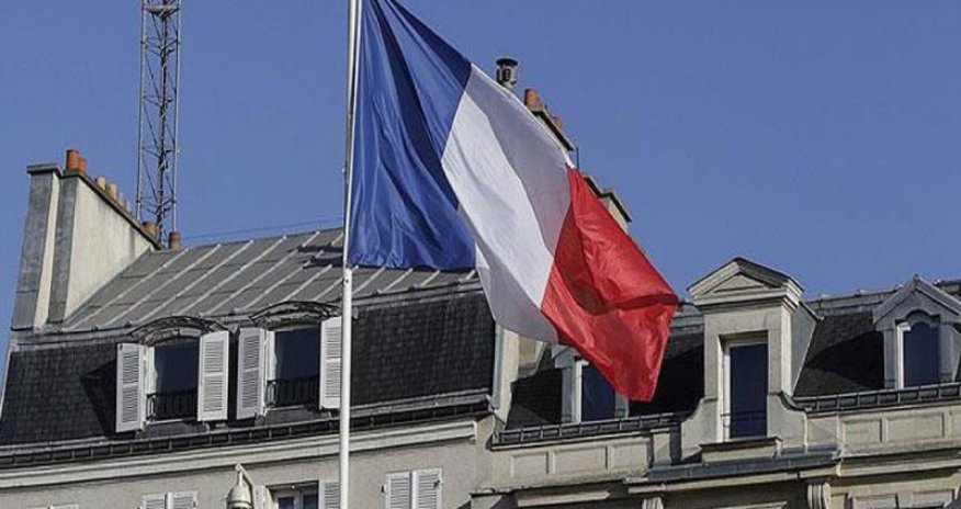 Əlcəzair bu ölkənin 12 əməkdaşını ölkədən çıxarır