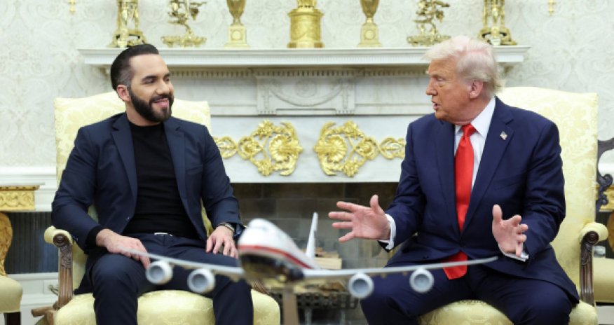 Ассошиэйтед Пресс не впускают на пресс-конференции Трампа