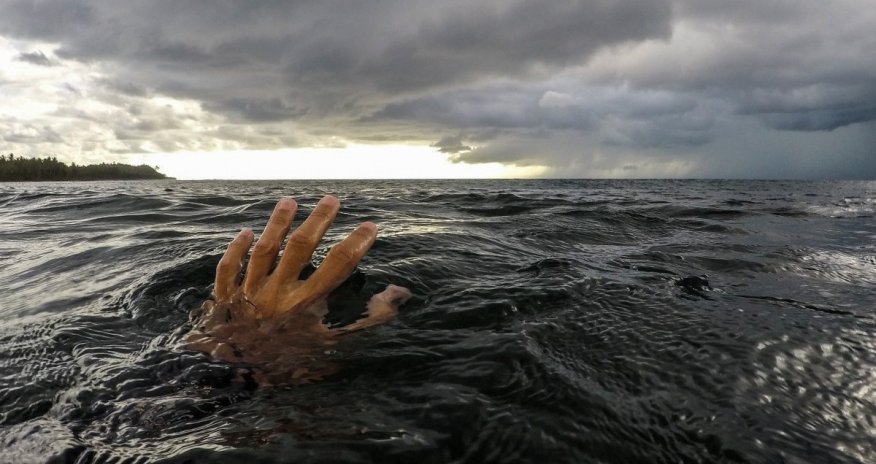 Bulvarda dənizdə batan şəxsin meyiti tapılıb