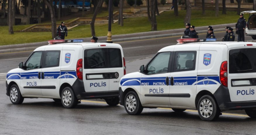 В Баку мужчина убил жену и бросился с 14-го этажа
