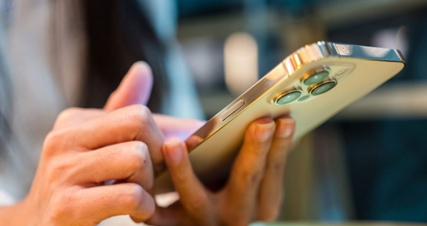 &ldquo;Apple&rdquo; istifadəçilərini &ldquo;iOS&rdquo;u yeniləməyə çağırıb