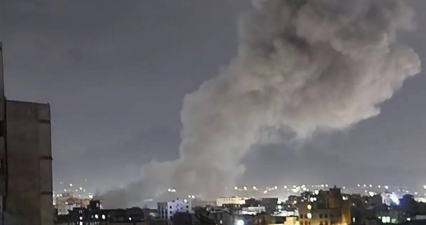 Число жертв ударов США по порту в Йемене превысило 70 человек