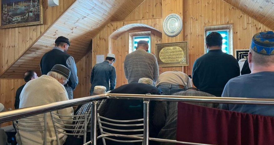 Силовики пришли в мечеть и раздали повестки в военкомат