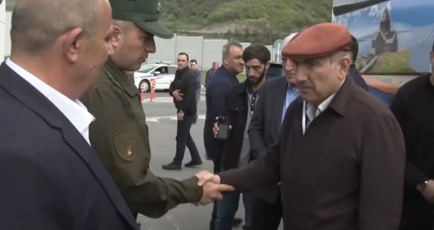 Paşinyan Azərbaycanla sərhədə gəlib