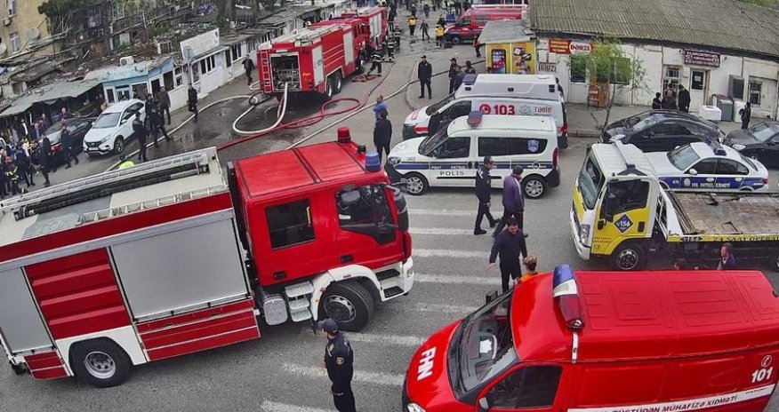 Binəqədidə 5 avtomobil də yandı &ndash; VİDEO