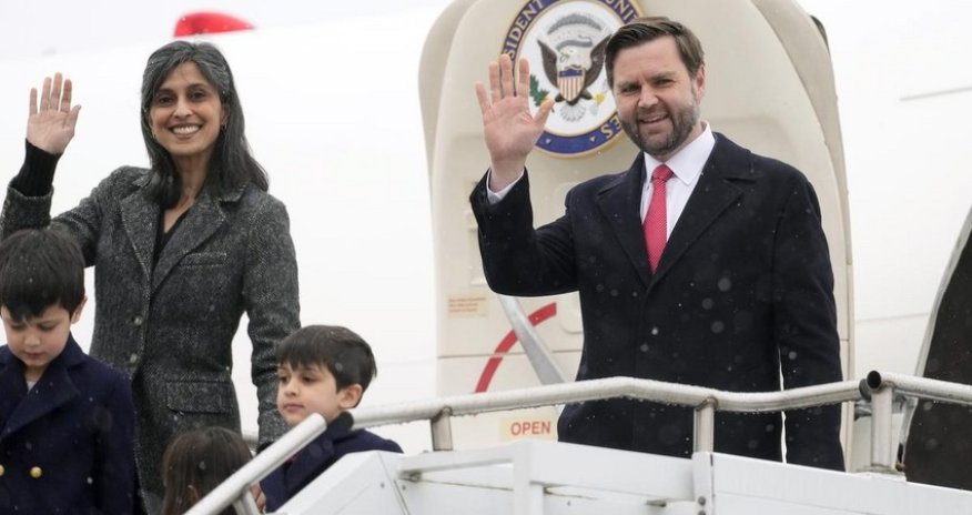 Вице-президент США прибыл с визитом в Индию