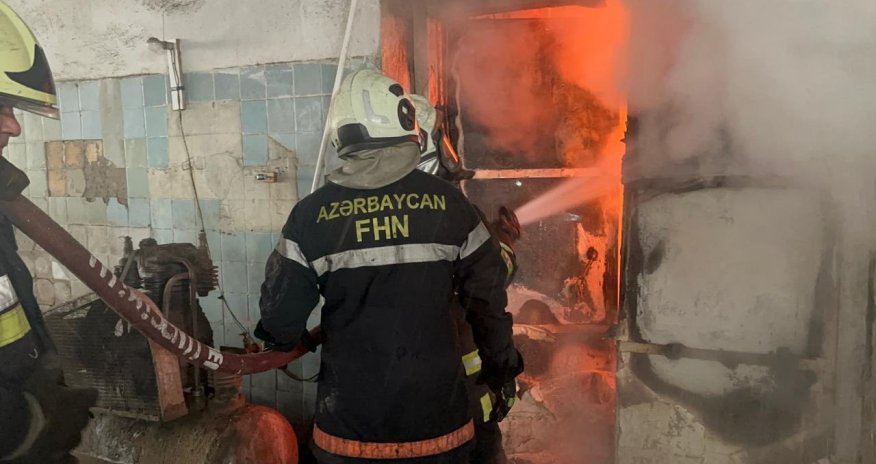 Bakıda anbar yanır - Yenilənib