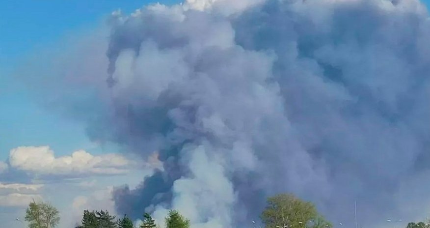 Мощные взрывы в воинской части в России: введен режим ЧС - Обновлено