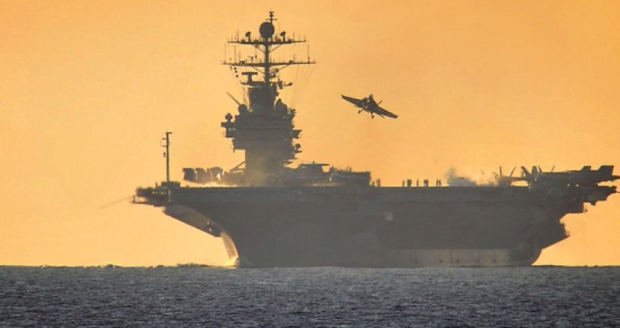 Хуситы ударили по американским авианосцам