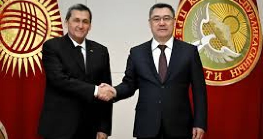 Kyrgyz president, Turkmen People's Council chairman discuss bilateral ties
