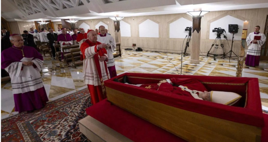 Large bruise on Pope Francis&rsquo; face raises questions after death &mdash; Italian media