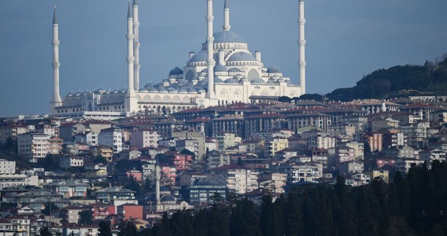 İstanbuldakı zəlzələdən sonra turislər turlarını ləğv etməyə başlayıb