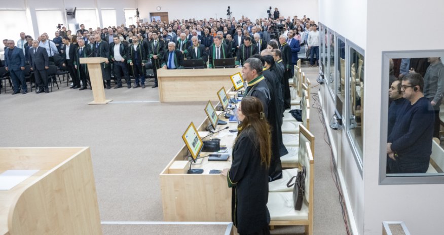 Çoxsaylı cinayətlər törətməkdə təqsirləndirilən erməniəsilli şəxslərin məhkəməsi davam etdirilir