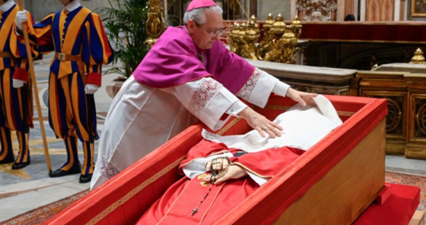 Roma Papası dəfn olunub -Yenilənib