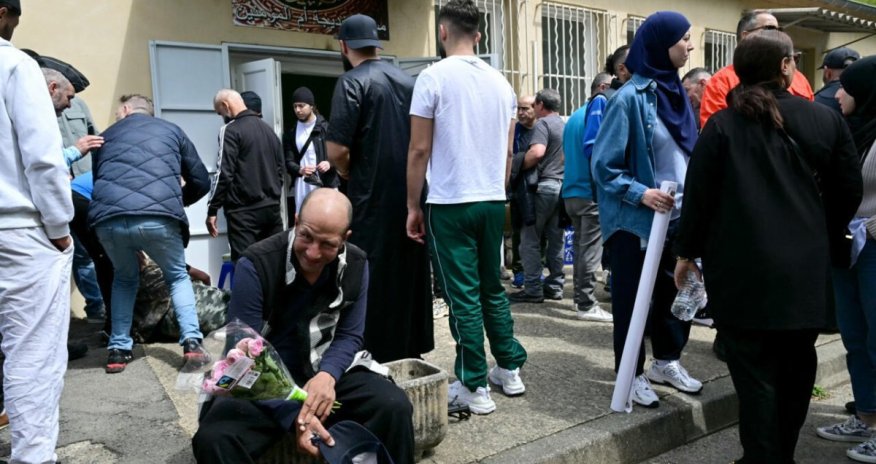 Убийство мусульманина во французской мечети новость дополнена