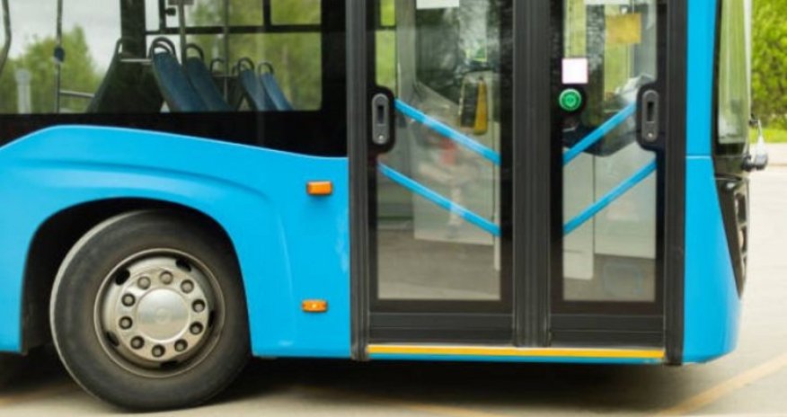 В Баку по пяти маршрутным линиям запустят новые автобусы
