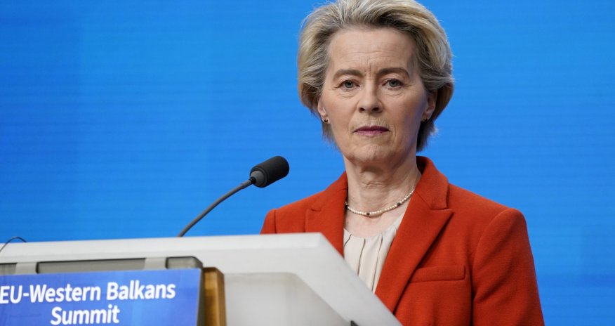 Глава Еврокомиссии: ЕС поможет Израилю в тушении лесных пожаров