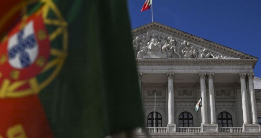 Власти Португалии намерены выдворить 18 тыс. нелегальных мигрантов