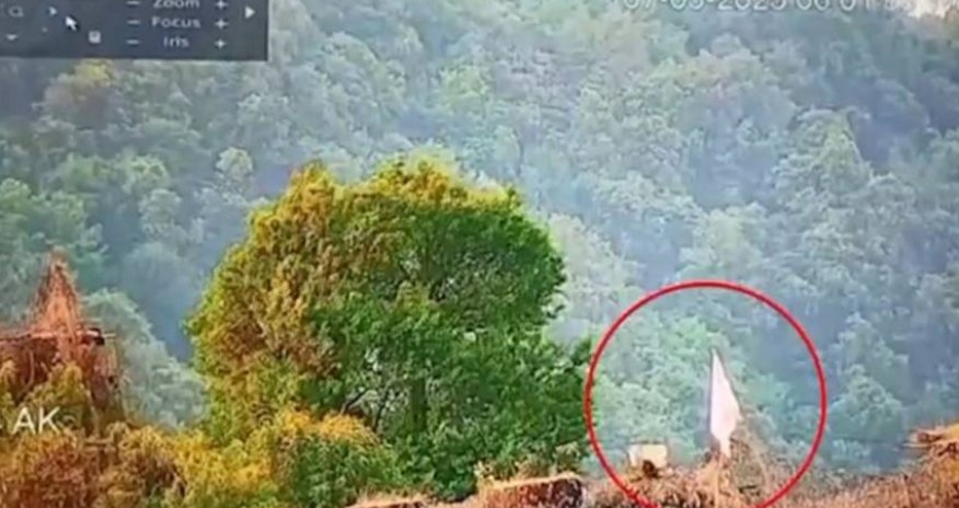 Indian army raises white flag at LoC post in Kashmir &ndash; Daily Pakistan