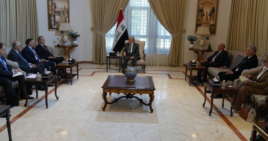 Ceyhun Bayramov İraq Nümayəndələr Şurasının sədri ilə görüşüb