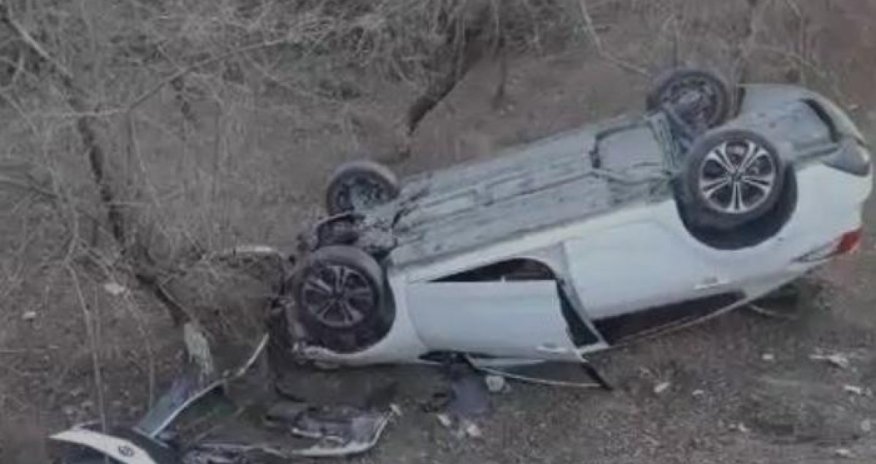 Oğuzda avtomobil aşıb, xəsarət alanlar var