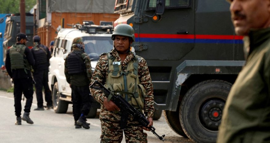 СМИ: Индия ударила по трем авиабазам Пакистана