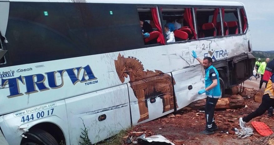 Türkiyədə turistləri daşıyan avtobus qəzaya uğrayıb - 8 nəfər ölüb, 20-si yaralanıb