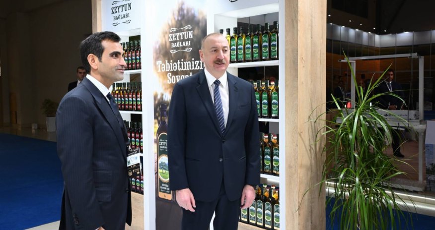 Ölkə başçısı &ldquo;Azərsun Holdinq&rdquo; stendini ziyarət edib