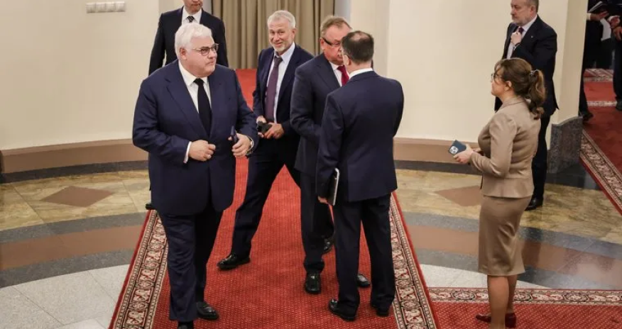 Абрамович появился в Кремле накануне переговоров с Украиной