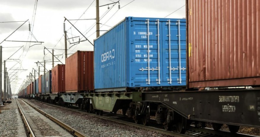 Dəmir yolu ilə yük daşımaların həcmi artıb