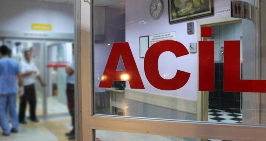 В Турции около 40 школьников отравились фастфудом