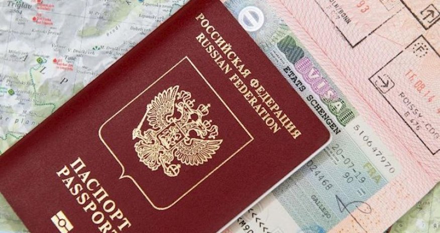 Путин раздаст российские паспорта абхазам и осетинам