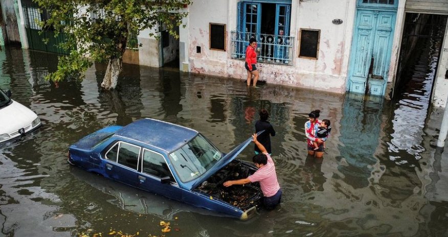 В Аргентине из-за наводнения эвакуировали более 7 тыс. человек