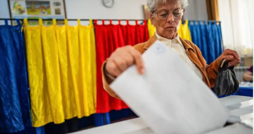 Мэр Бухареста выигрывает выборы президента Румынии