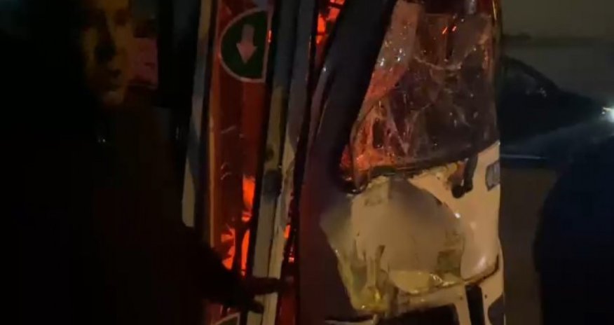 Bakıda iki sərnişin avtobusu toqquşub: xəsarət alanlar var