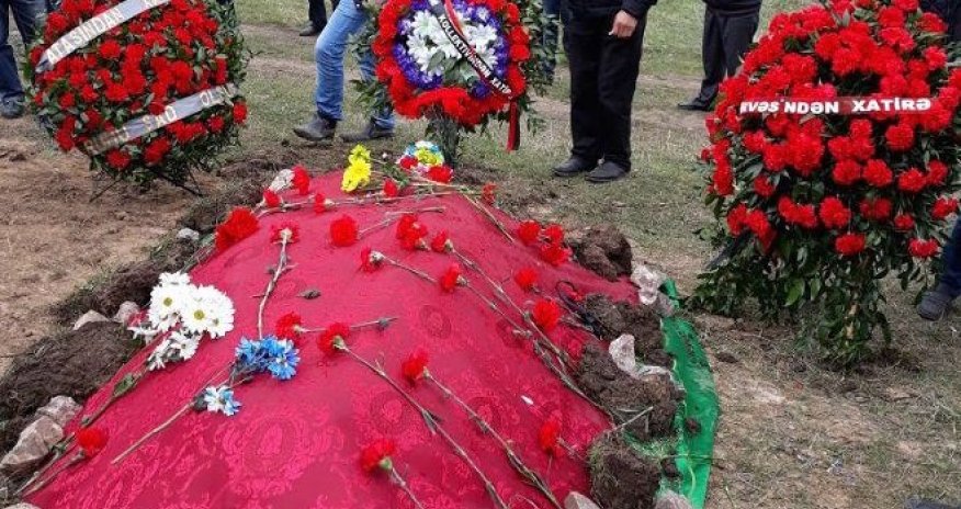 Мать Эльгюна Ибрагимова отрицает версию самоубийства