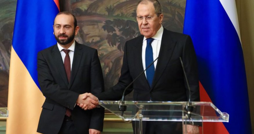 İrəvanda Mirzoyan və Lavrov arasında görüş başlayıb