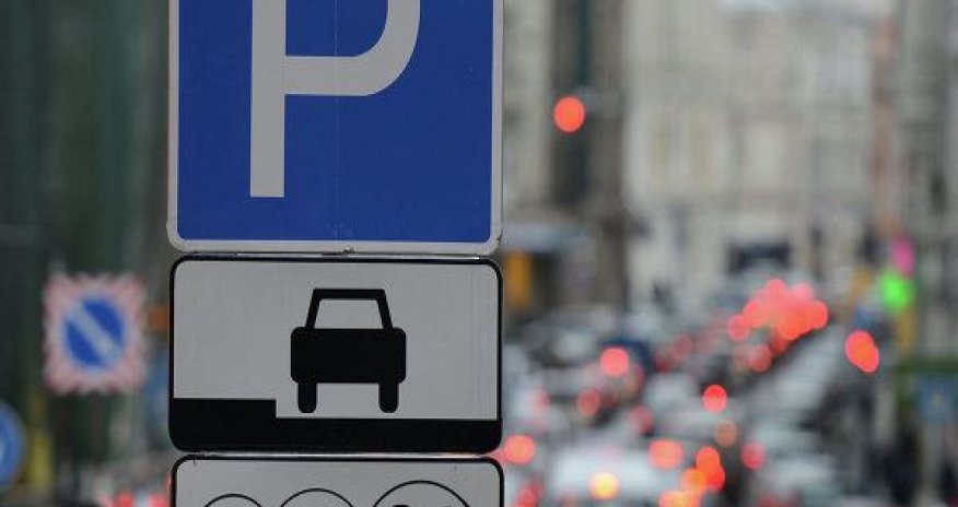 Bakıda parklanma məntəqələrinin sayı azaldılıb