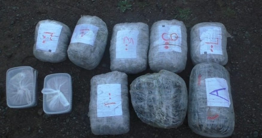 Полиция Казахстана изъяла 83 ведра марихуаны из жилого дома