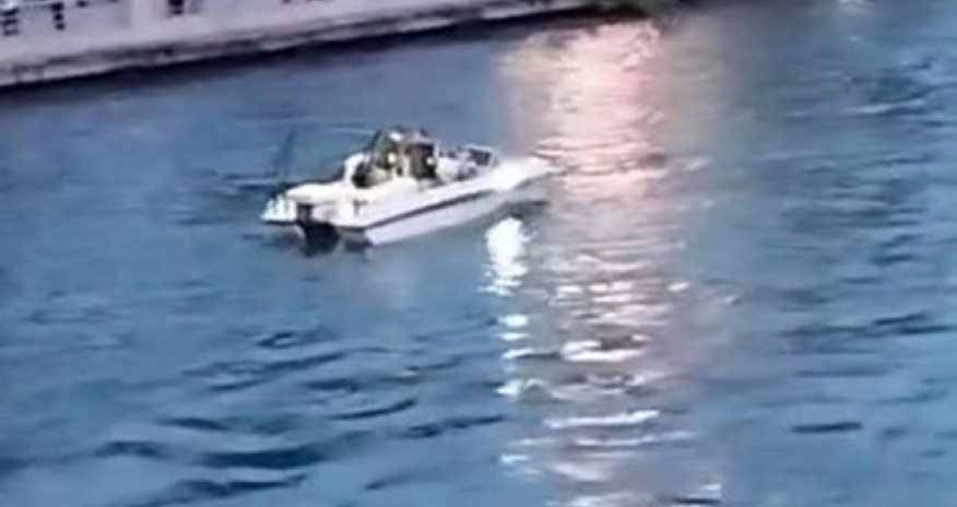 Mingəçevirdə katerdə nasazlıq - Turistlər təxliyə olundu