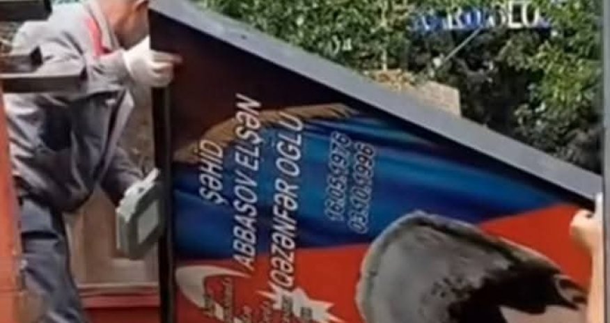 Gəncədə şəhid lövhələri sökülür - Video