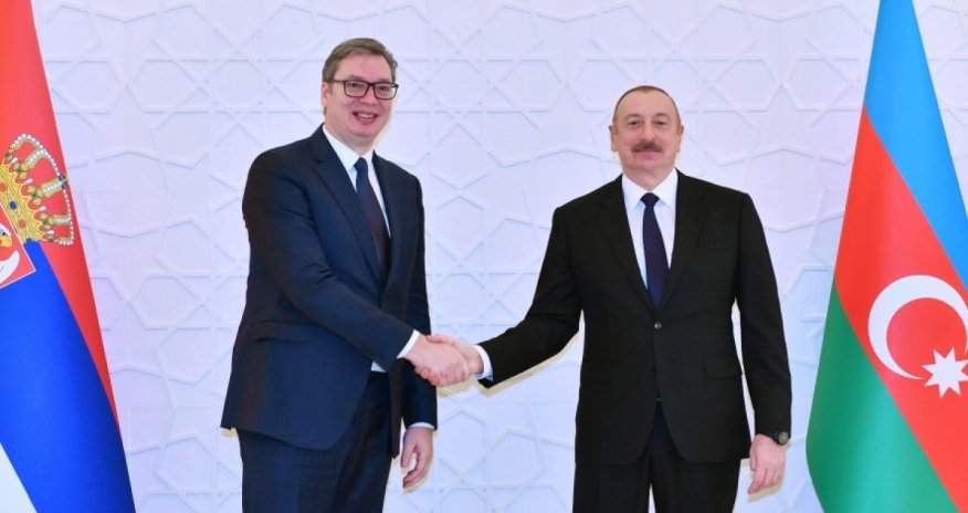 Президент Сербии поздравил президента Ильхама Алиева