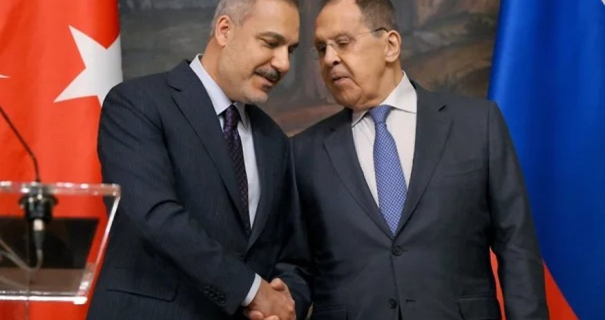 Türkiyə və Rusiya Ukrayna danışıqlarını müzakirə edib