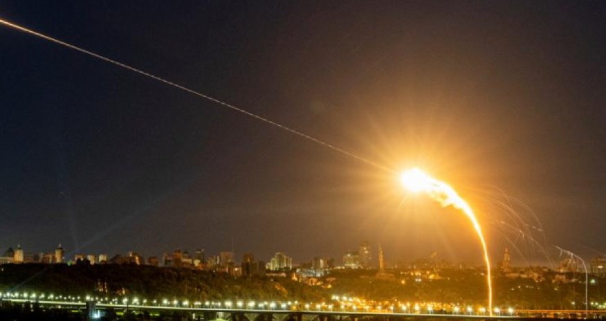 Россия бомбит Украину новыми ракетами